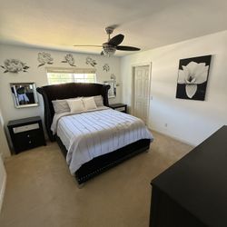 🖤 Elegant Bedroom Furniture Set – Tufted Queen Bed, Mirrored Dresser & Nightstands 🖤