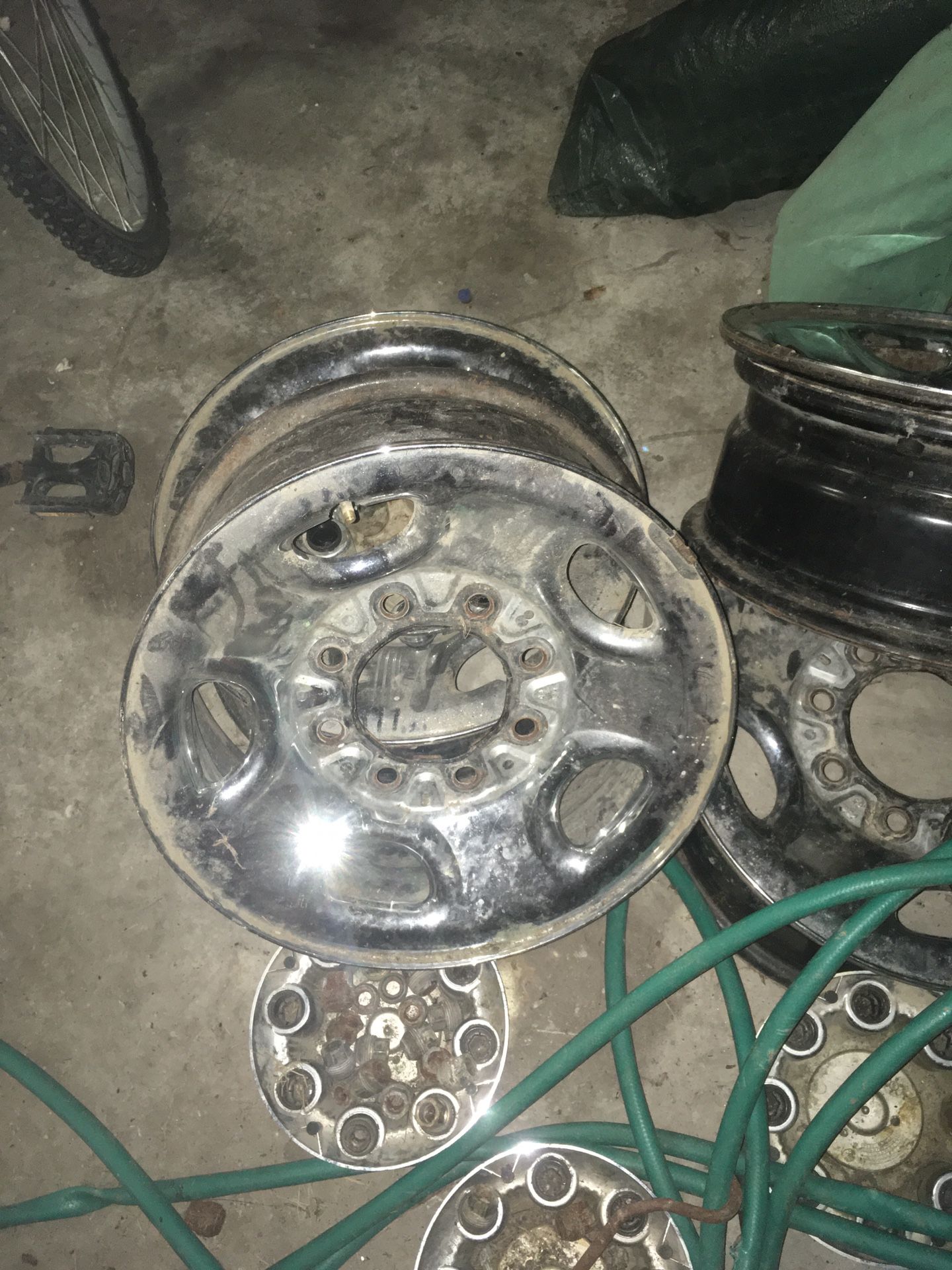 Stock 8 lug Chevy truck rims with center caps