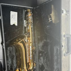 Jupiter Jas-667 Alto Saxophone W/Hardshell Case, Mouthpiece