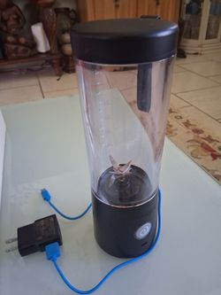 Mini blender 14 onzas, vaso plástico