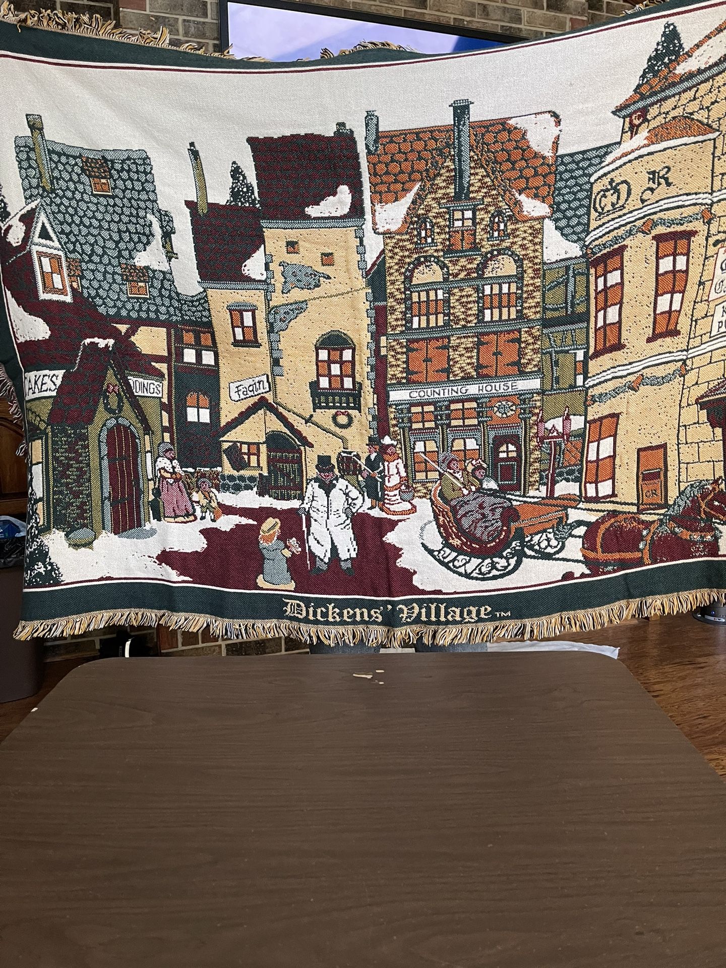 Dickens Christmas Throw