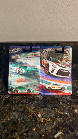 Hot Wheels 7-Eleven Toyota Supra and 2017 Nissan GT-R (R35)