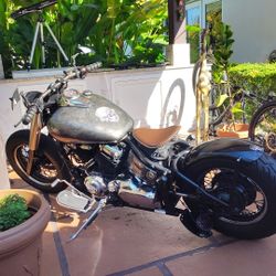 Yamaha 650 V-star Bobber