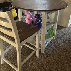 White And Wood Dining Table 