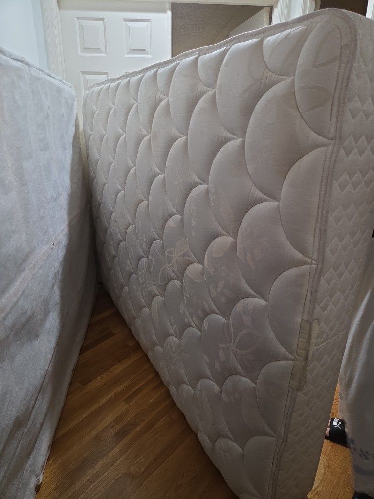 Queen Size Mattress