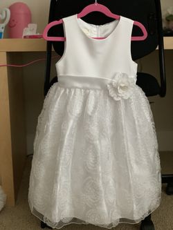 Flower girl dresses size 4 and 6