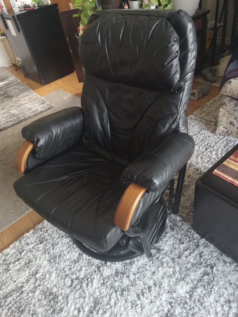 Black Leather Reclining Captains Chair