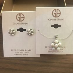 Freshwater Plear Earring & Pendant Set