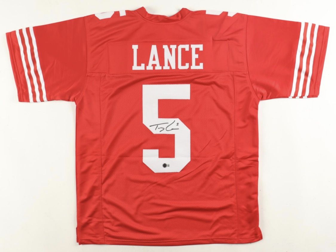 Trey Lance Signed Jersey (Beckett) San Francisco 49ers