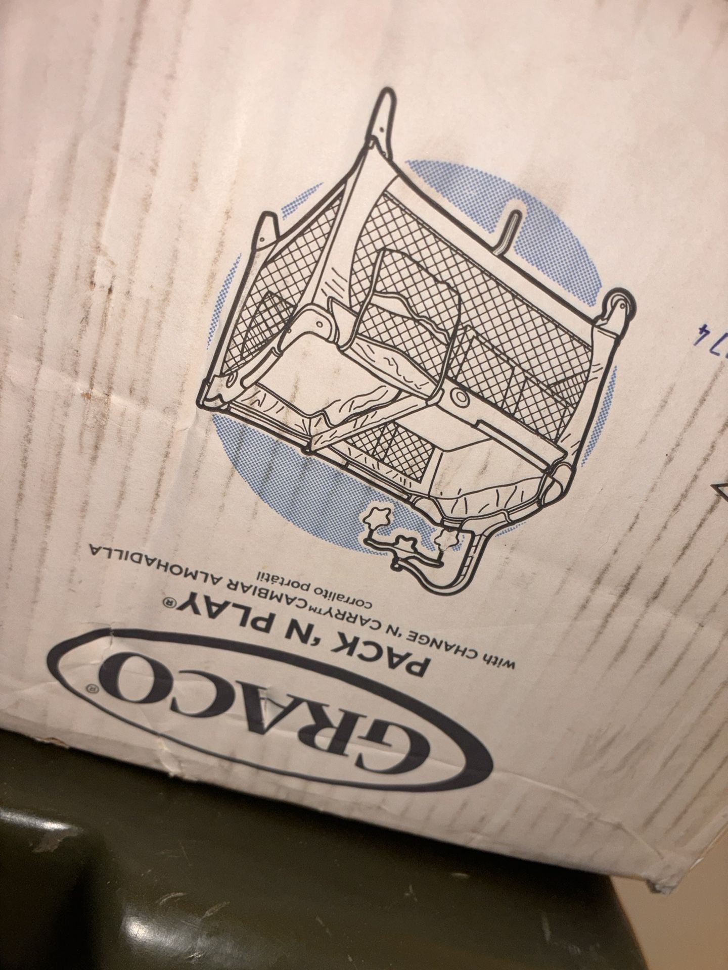 Pack N Play With Changing Table And Carry