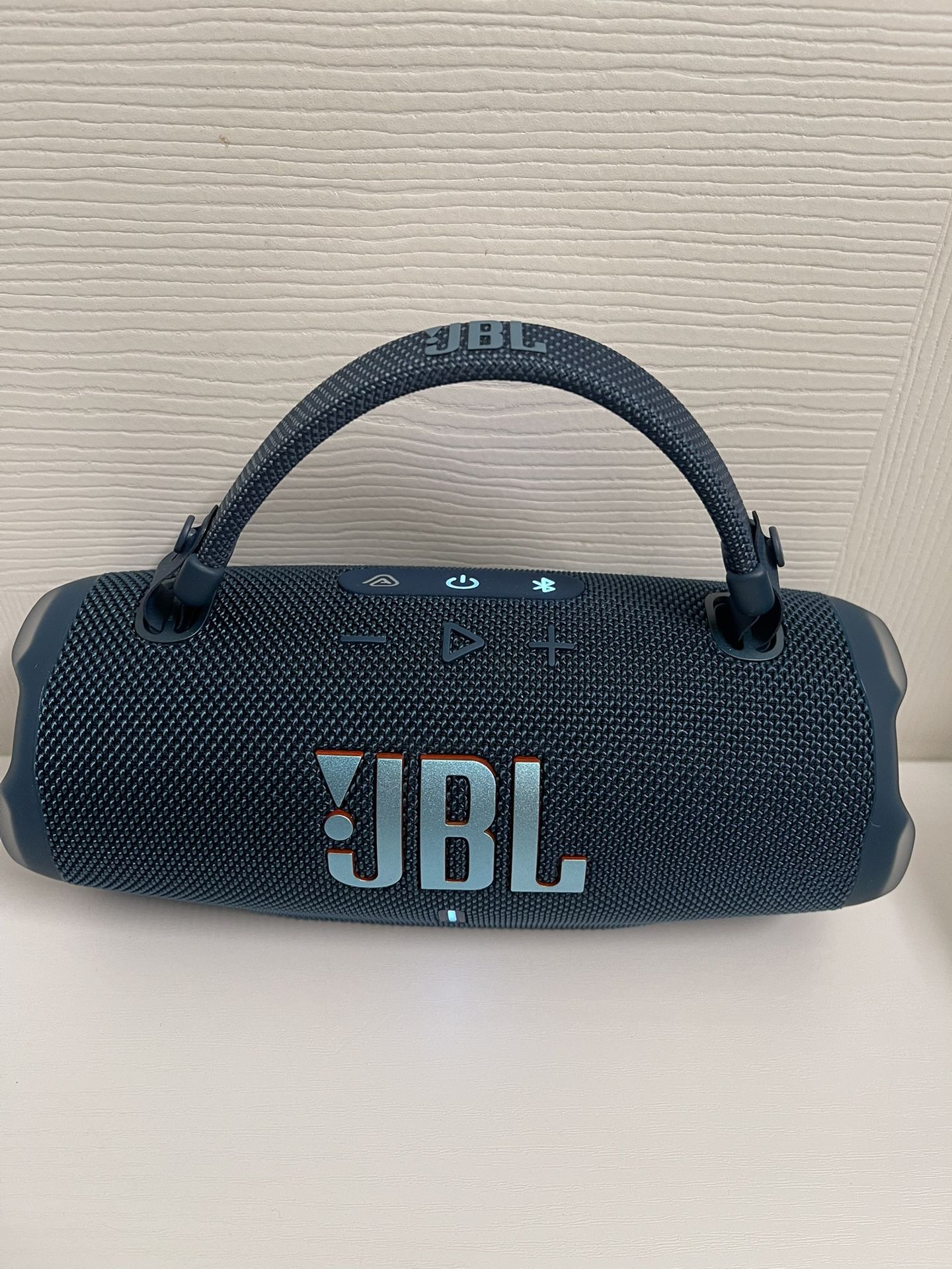 JBL CHARGE 6