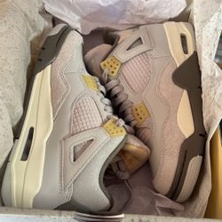 Jordan 4 Photon