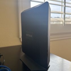 NetGear Nighthawk Router (New Condition)