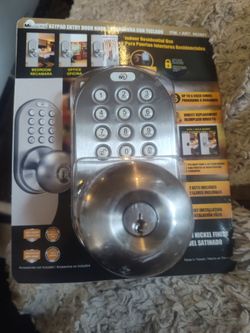 Electronic keypad door knob