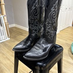 Black Cowboy Boots Size 11