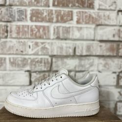 Nike Air Force 1 One Low Top Sneakers Triple White Leather Mens Size 9.5