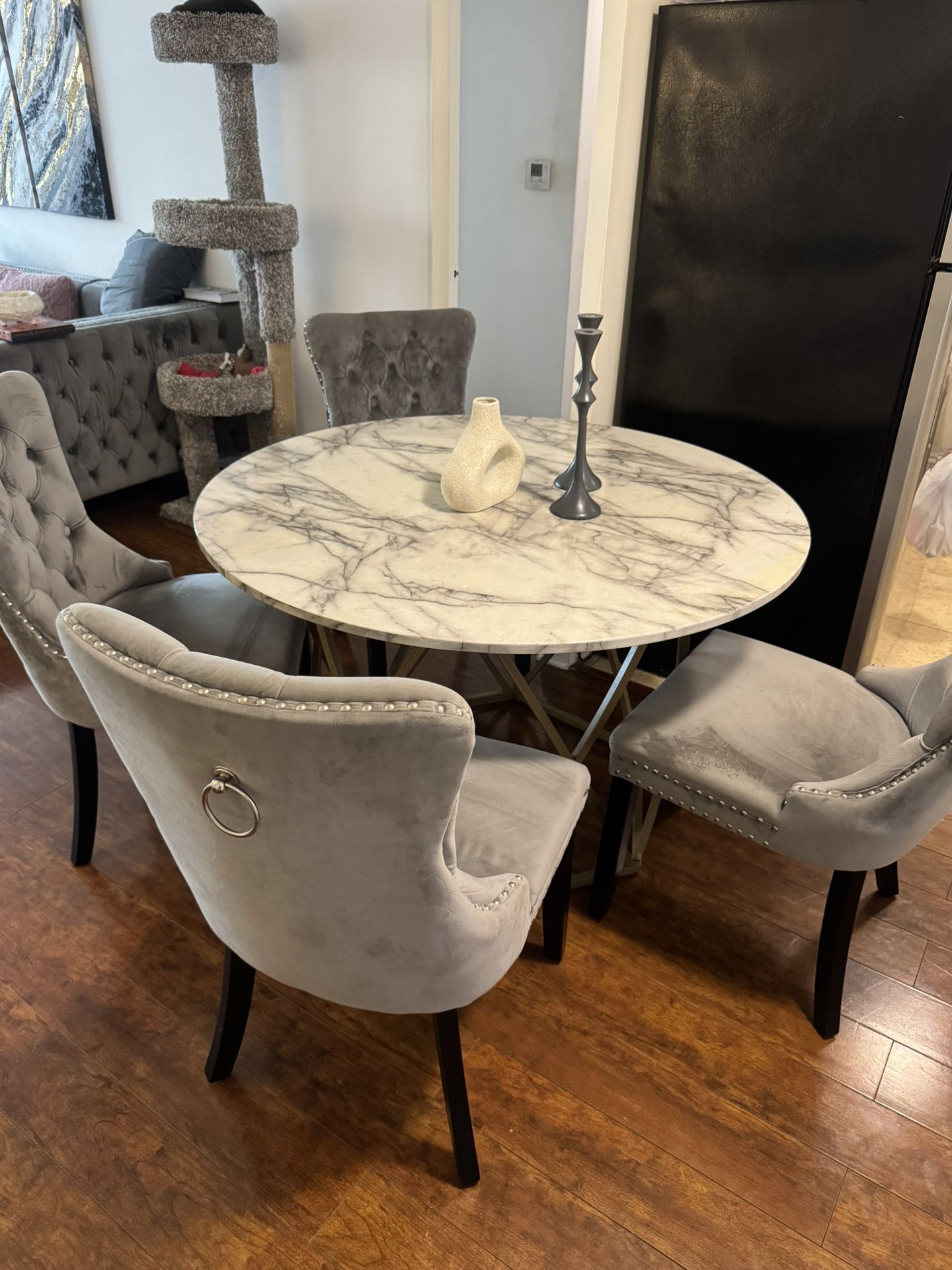 Dining Table + 4 Modern Gray Chairs