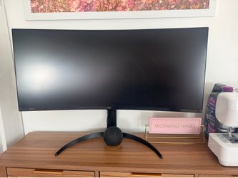 LG UltraWide 34” Curved Monitor (34SR650C-B) – Excellent Condition
