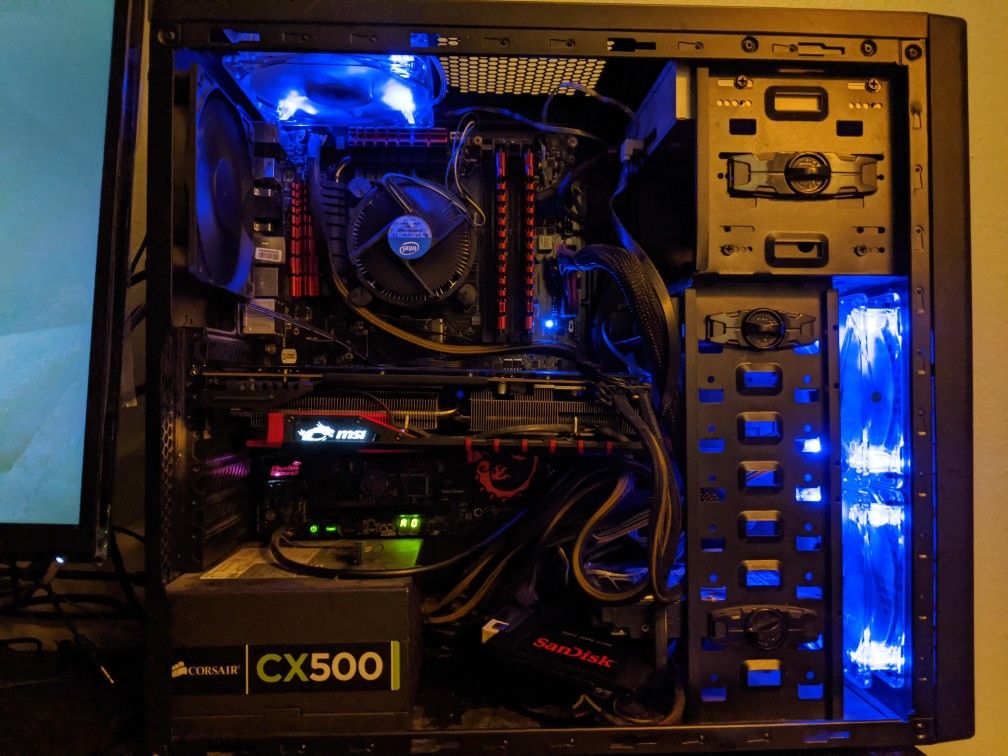 Custom Gaming computer desktop 100+ fps