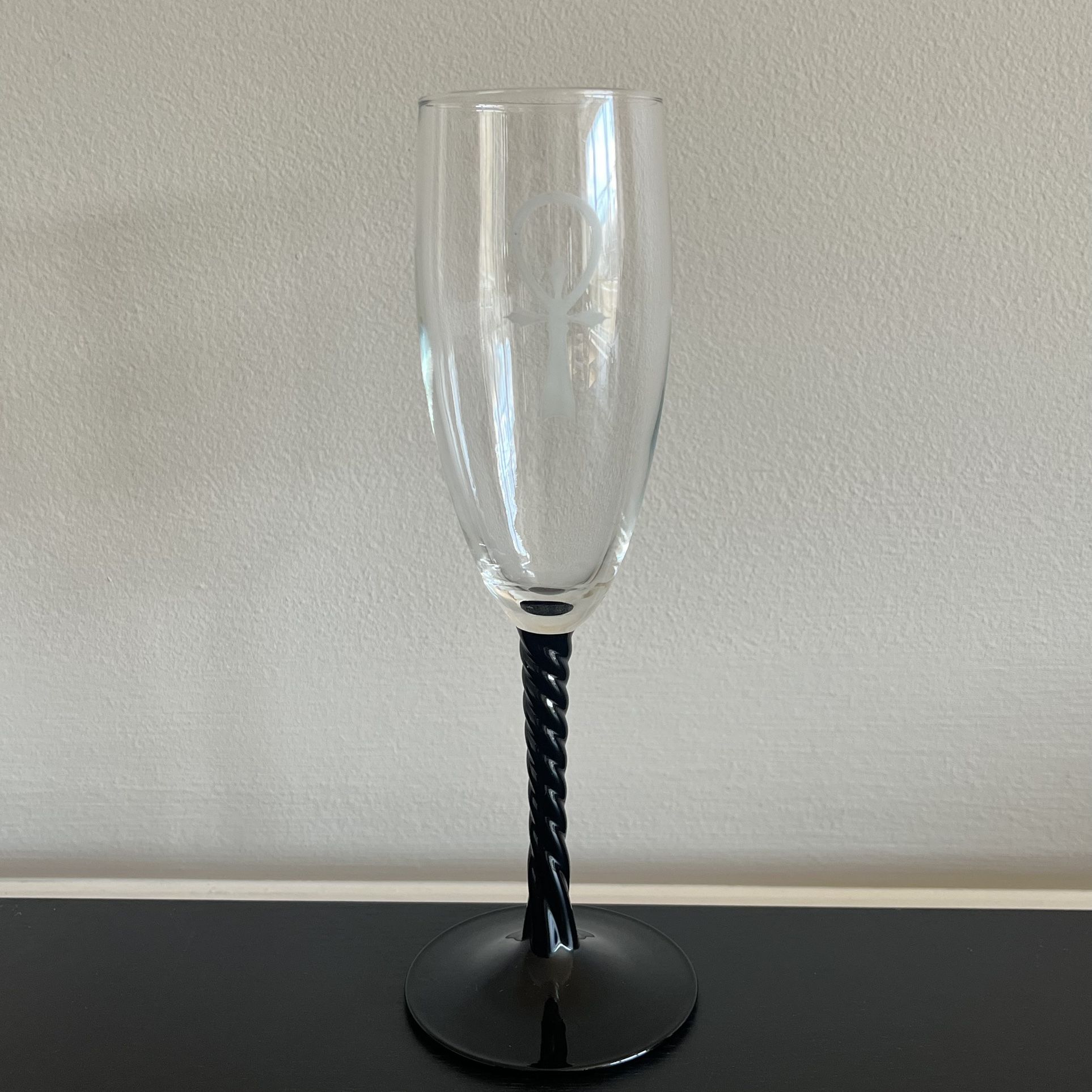 Vintage Chessex Ankh Champagne Flute Glass Black Twisted Stem White Wolf RARE