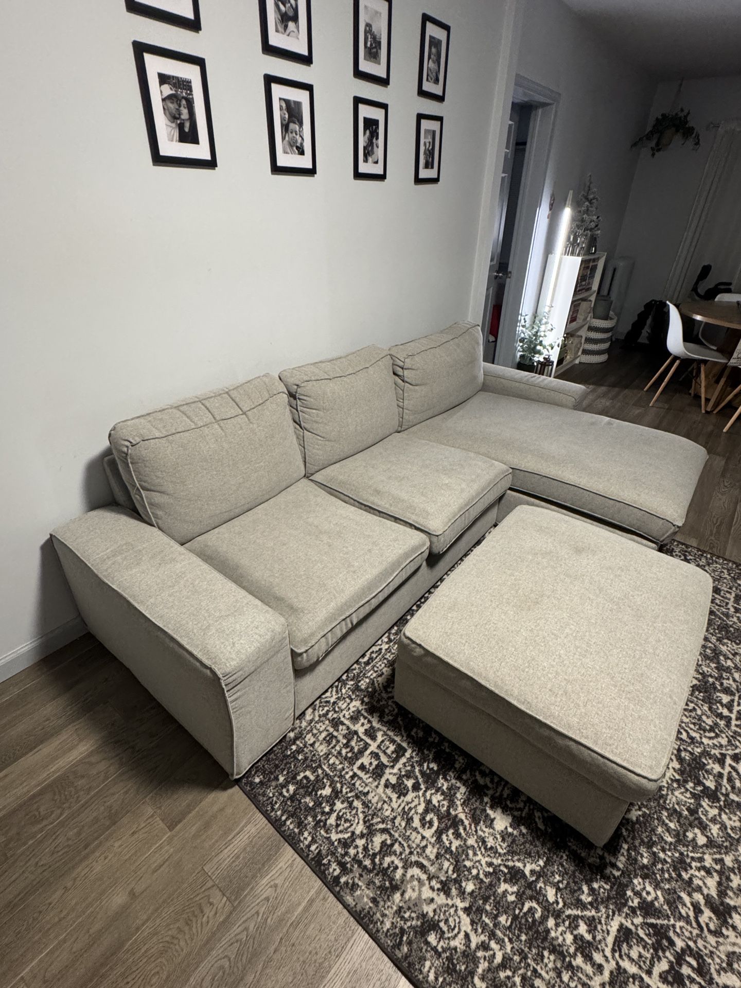 Ikea KIVIK Sectional couch W Ottomon