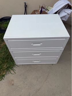 3 drawer dresser