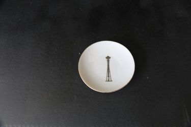 Seattle Space Needle Saucer Small Plate White Gold 1962 World’s Fair