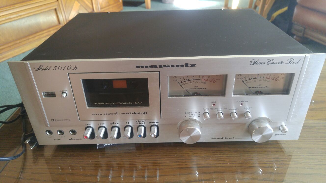 Old School Marantz 5010B stereo cassette deck player