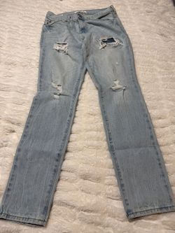 PacSun light wash distressed skinny jeans