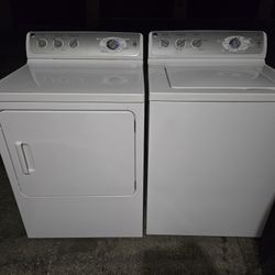 LIKE NEW - GE TOP LOAD WASHER AND GAS DRYER SET IN WHITE- DELIVERY POSSIBLE 