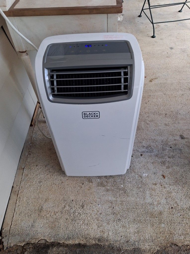 BLACK+DECKER Smart Portable Air Conditioner, 14,000 BTU for Rooms up to 700 Sq. Ft.