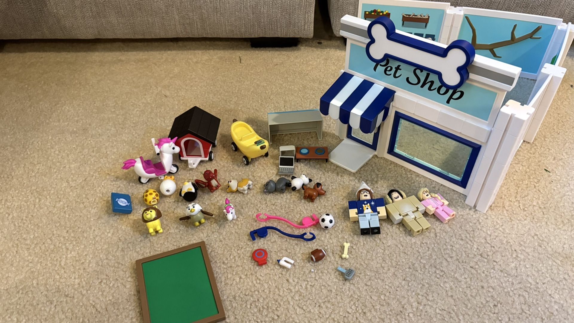 Roblox Adopt Me Pet Shop Set (Full set) (NO CODE)