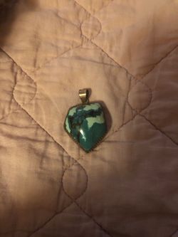 Large stone pendant
