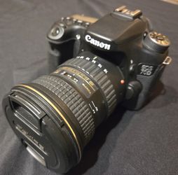 Gently Used Canon EOS 70D Digital SLR 20.2MP Camera and Lens