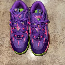 Kids Basketball Shoes