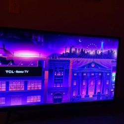 TCL 32" HD LED Smart Roku TV