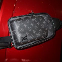 Louis vitton Men Slingbag