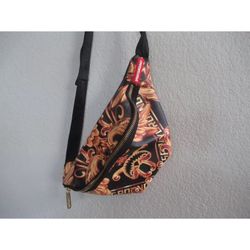 Sprayground Limited Edition Fanny Pack Waist Belt Rare Black & Gold