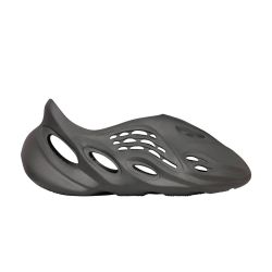 Adidas Yeezy Foam Runner “Carbon” Size 7