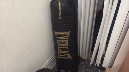 Everlast Elite Heavy Punching Bag