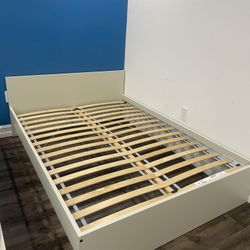 kids full bedframe 