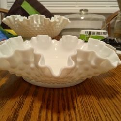 Vintage Fenton Medium Size White Milk Glass Hobnail Candy Dish Bowl!!
