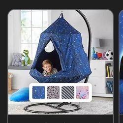 kids hanging pod