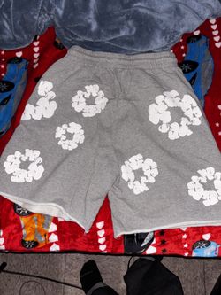 Denim Tears The Cotton Wreath Shorts.