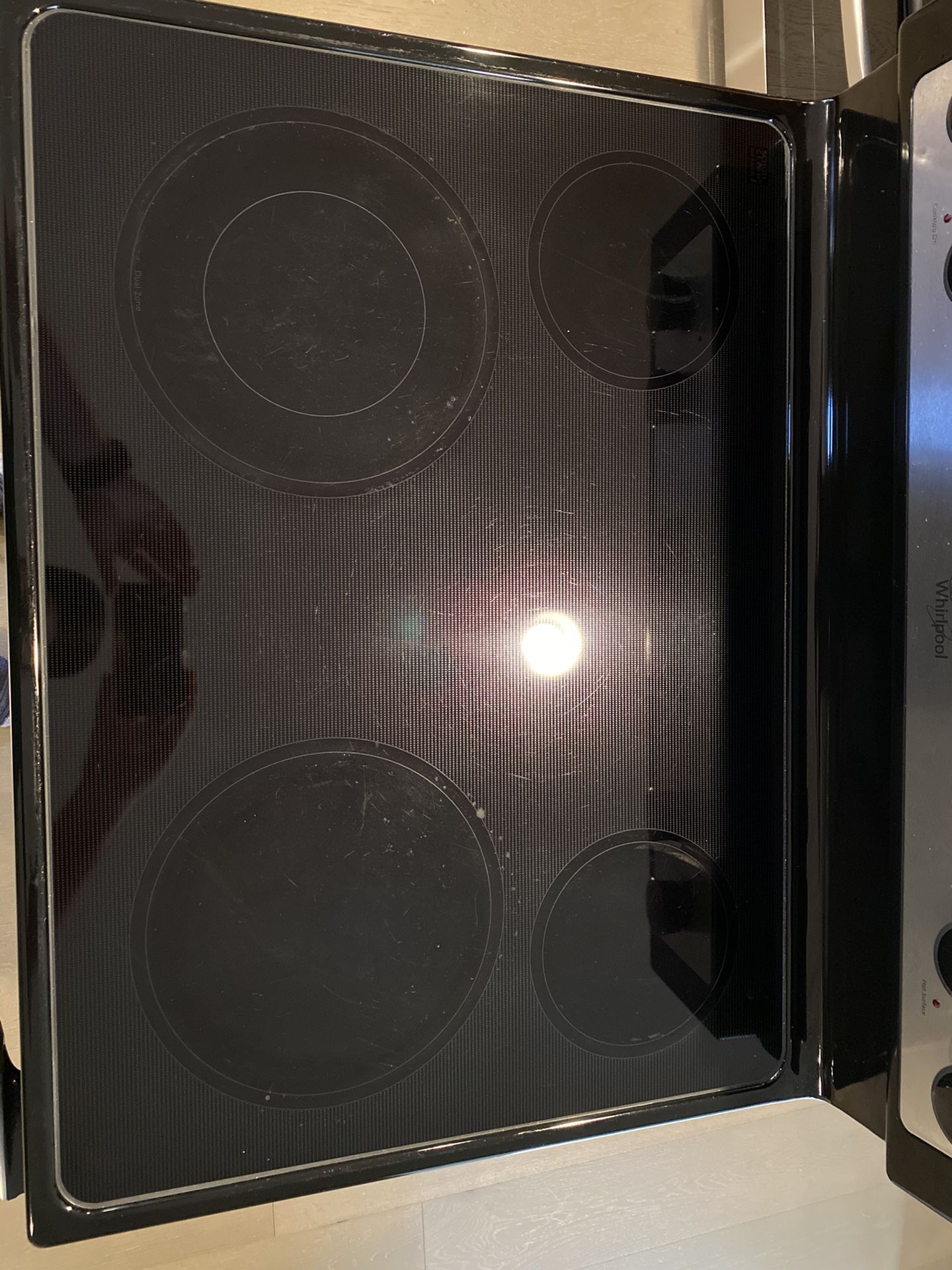 Whirlpool 4 Burner Electric Range Oven for Sale in Gig Harbor, WA OfferUp
