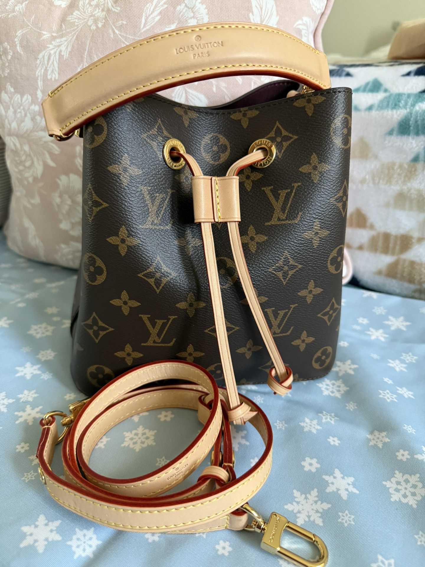 Louis Vuitton Neonoe BB