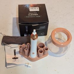 Makeup Brush Cleaner 