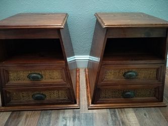 Set of 2 pier 1 nightstands