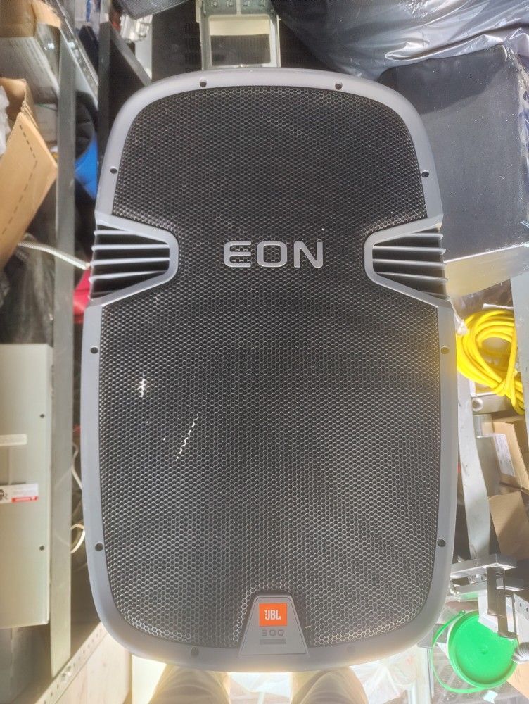 JBL EON 305 SPEAKER