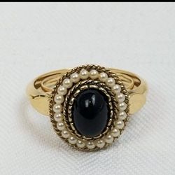 Avon Vintage Avon Ring Black Cabochon Onyx & Faux Seed Pearl  Adjustable Size 7